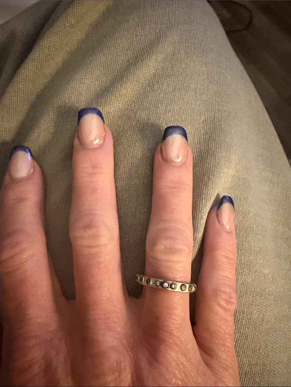 Classic Silver Band Ring with Clear Stone Accents - Blue Detail